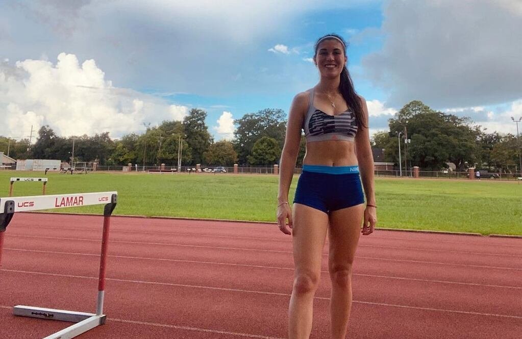 Mariam Buenanueva se inició en el atletismo a los 9 años. A los 19 concretó su sueño de irse a estudiar y entrenar a Estados Unidos. (@mariam.buenanueva)