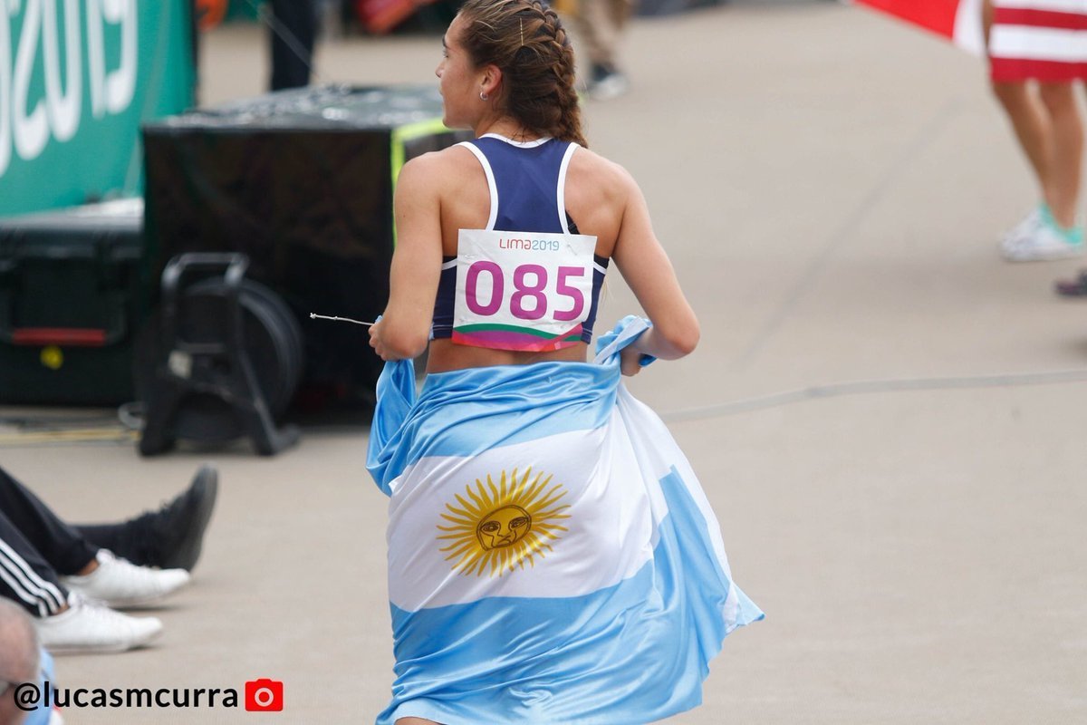 Belén Casetta y la bandera argentina, todo un símbolo (foto: @lucasmcurra)