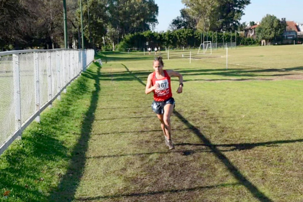 María Luz Tesuri Brilla en el Top 10 del Cross Internacional de Soria