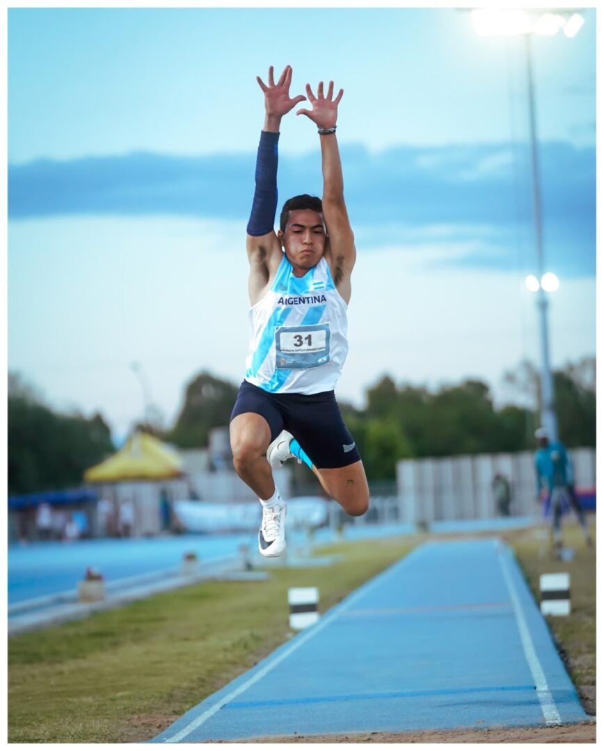 Triple : U18-M
Final_A Fecha: 08/12/2024 Hora: 19.35
05 31 Albarracin Castillo Leonardo Gabriel 5 /11/2007 ARG 14.36 +2.4
1 2 3 Cla 4 5 6
X 13.96 X 13.96 13.29 14.36 14.27
+3.2 +3.2 +3.3 +2.4 +3.9