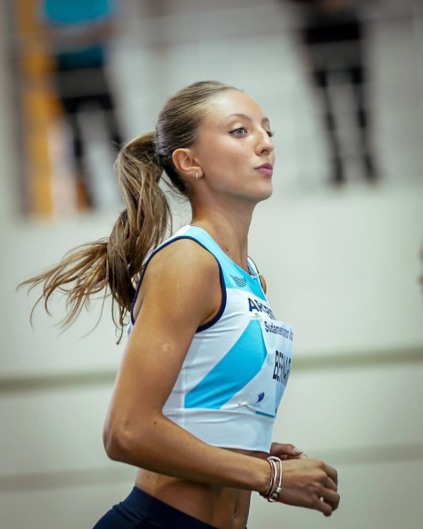 Argentina brilla en el Sudamericano Indoor con récords y medallas