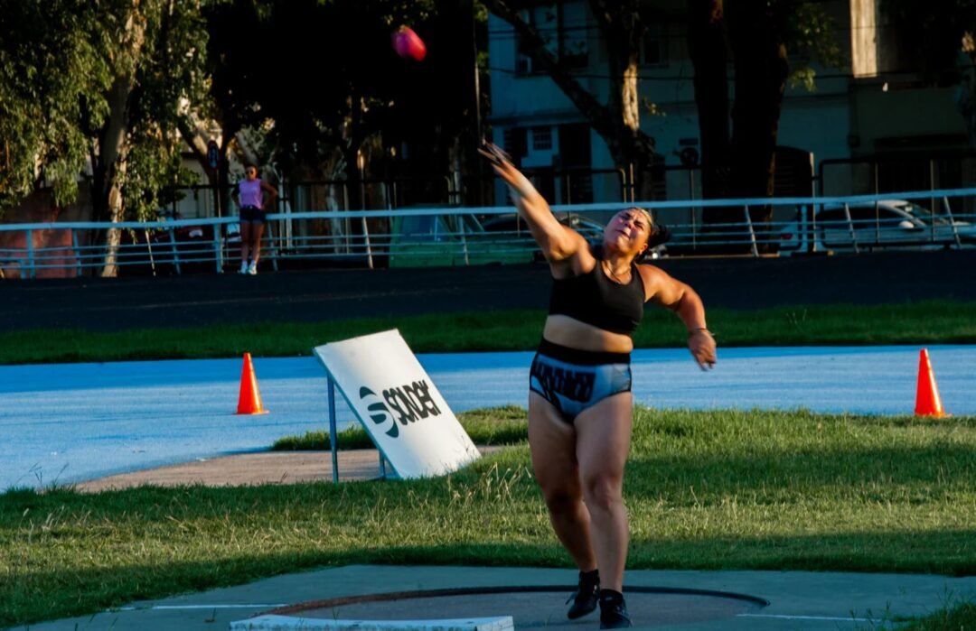 El torneo Carnaval en Rosario dejó grandes marcas en pista y campo