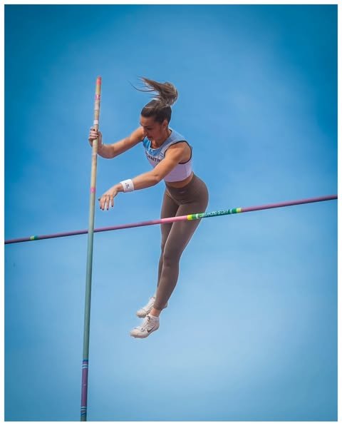 Aldana Garibaldi conquista el bronce en salto con garrocha en Mar del Plata