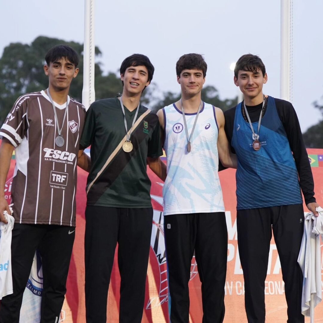 Agustín Poghetini se queda con el oro en un salto en alto reñido