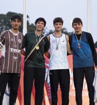 Agustín Poghetini se queda con el oro en un salto en alto reñido
