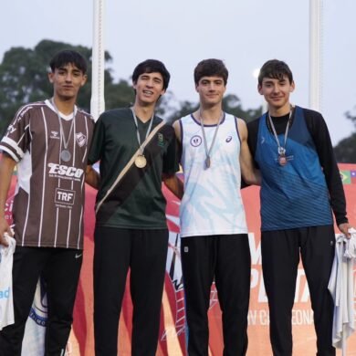 Agustín Poghetini se queda con el oro en un salto en alto reñido