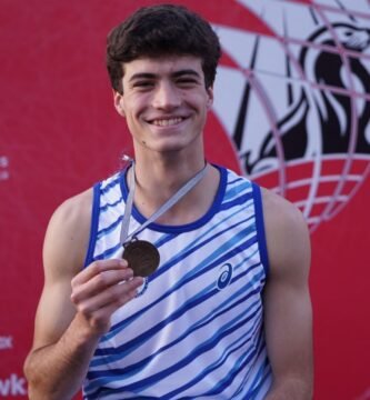 Sancho Ignouville Rivas gana con autoridad los 110 m con vallas