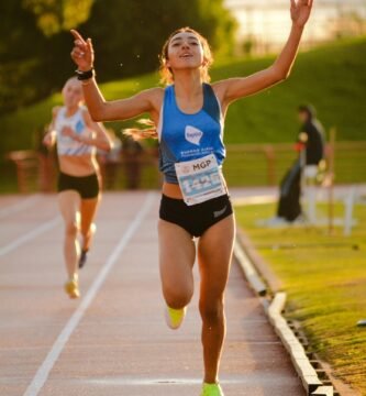 Irene Saray Pernia rompe récord en los 1.500 metros