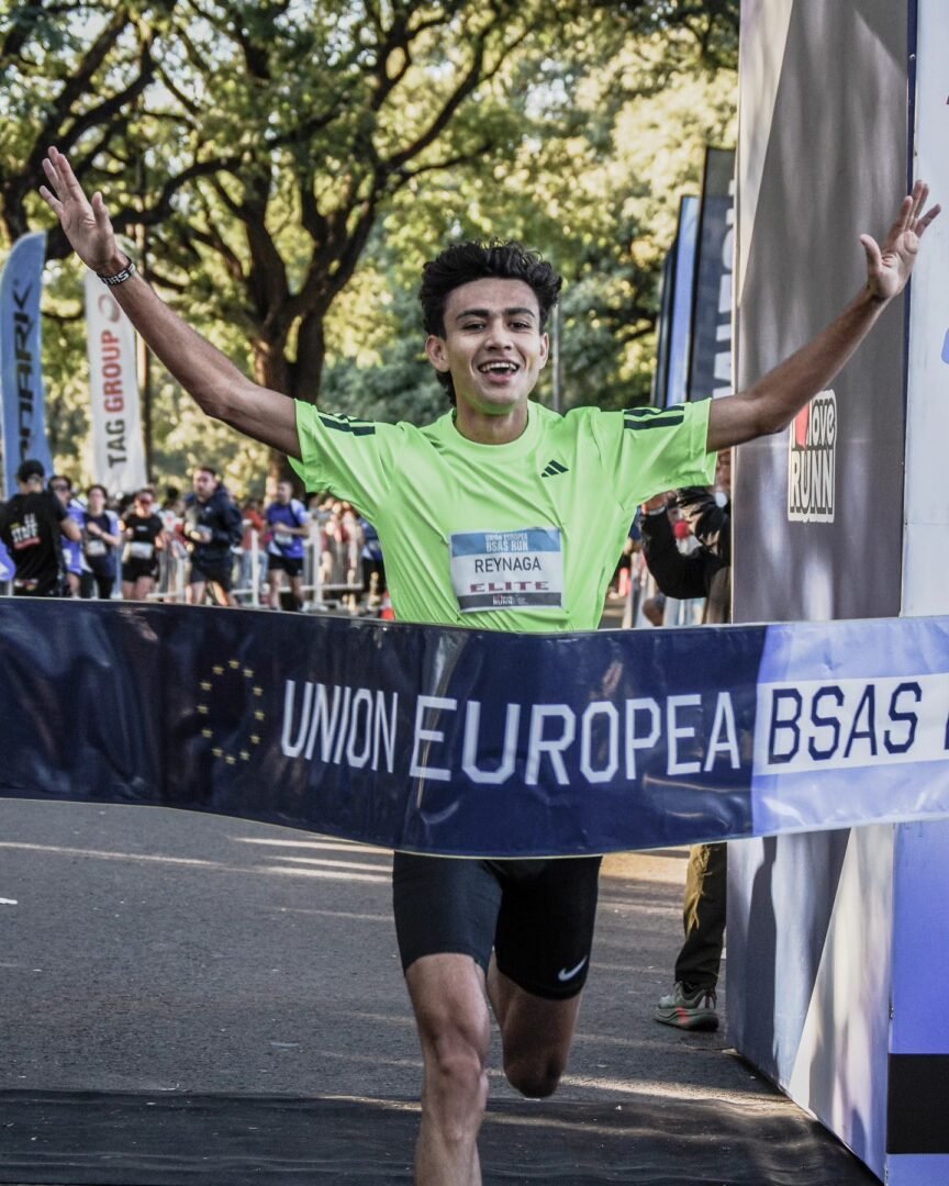 Matías Reynaga deslumbra con histórico debut en 15 km en Palermo