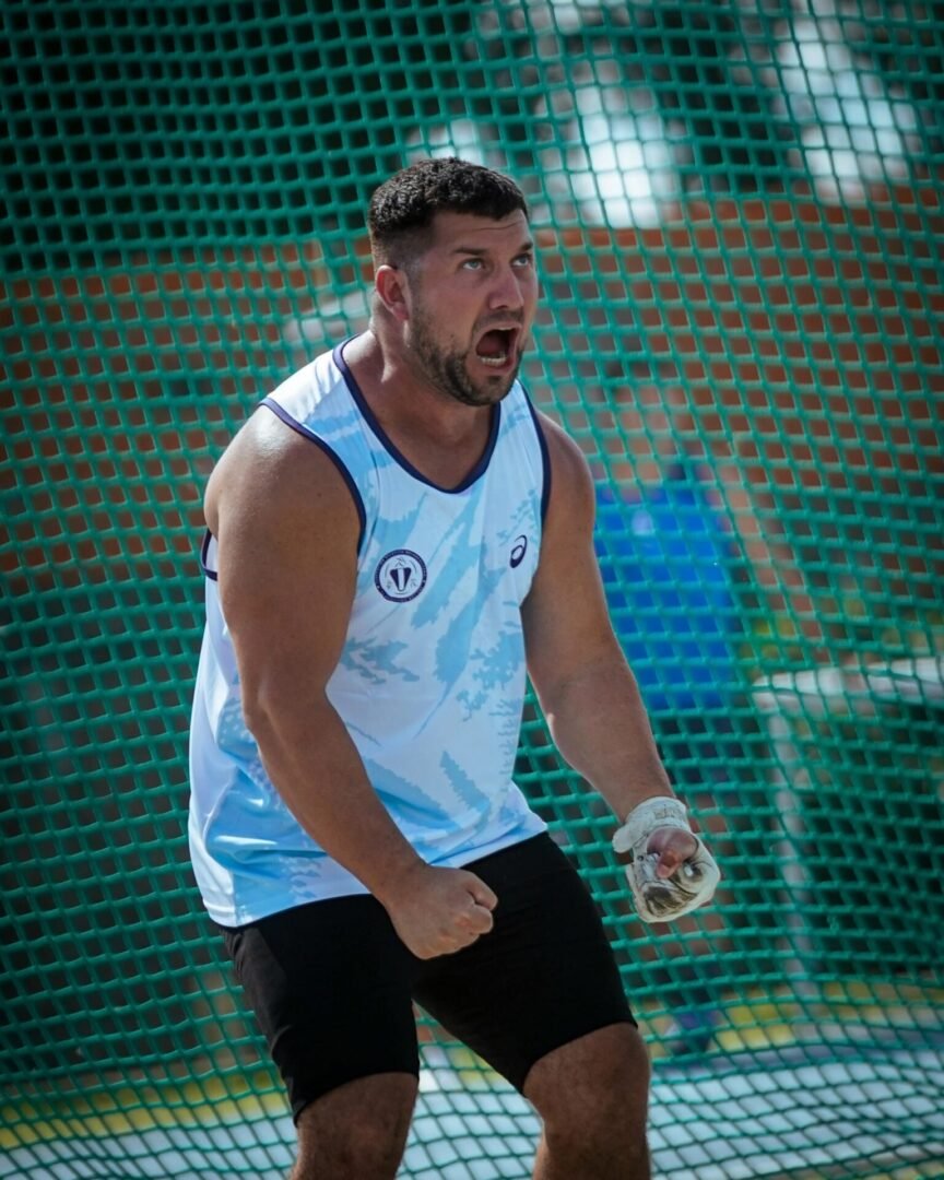 Joaquín Gómez sigue imparable: victoria y 76.30 en Santiago