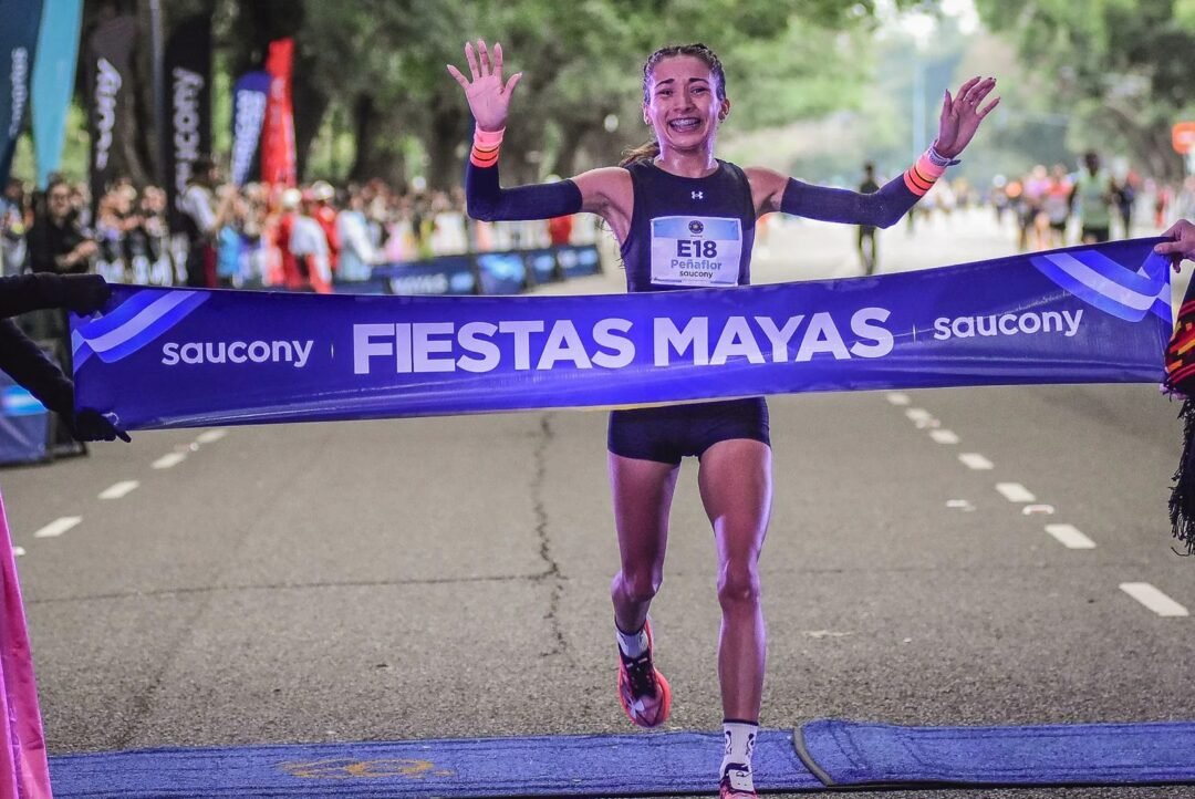 Impactante récord en Fiestas Mayas: Reynaga y Peñaflor se lucen