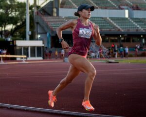 Belén Casetta logró su mejor marca personal en 1.500 metros