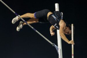 Agustín Carril saltó 5.25 m en Tampa y fue 4° en EE.UU.