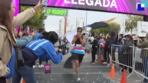 Manuel Córsico y Lorena Cuello ganaron el Nacional de Medio Maratón en Santa Rosa