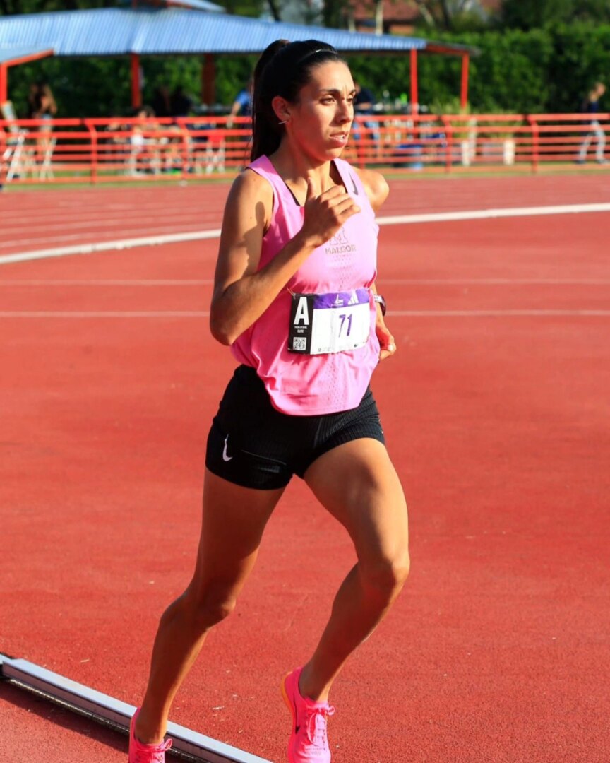 Micaela Levaggi establece récord argentino en la milla con 4:34.33 en Mar del Plata