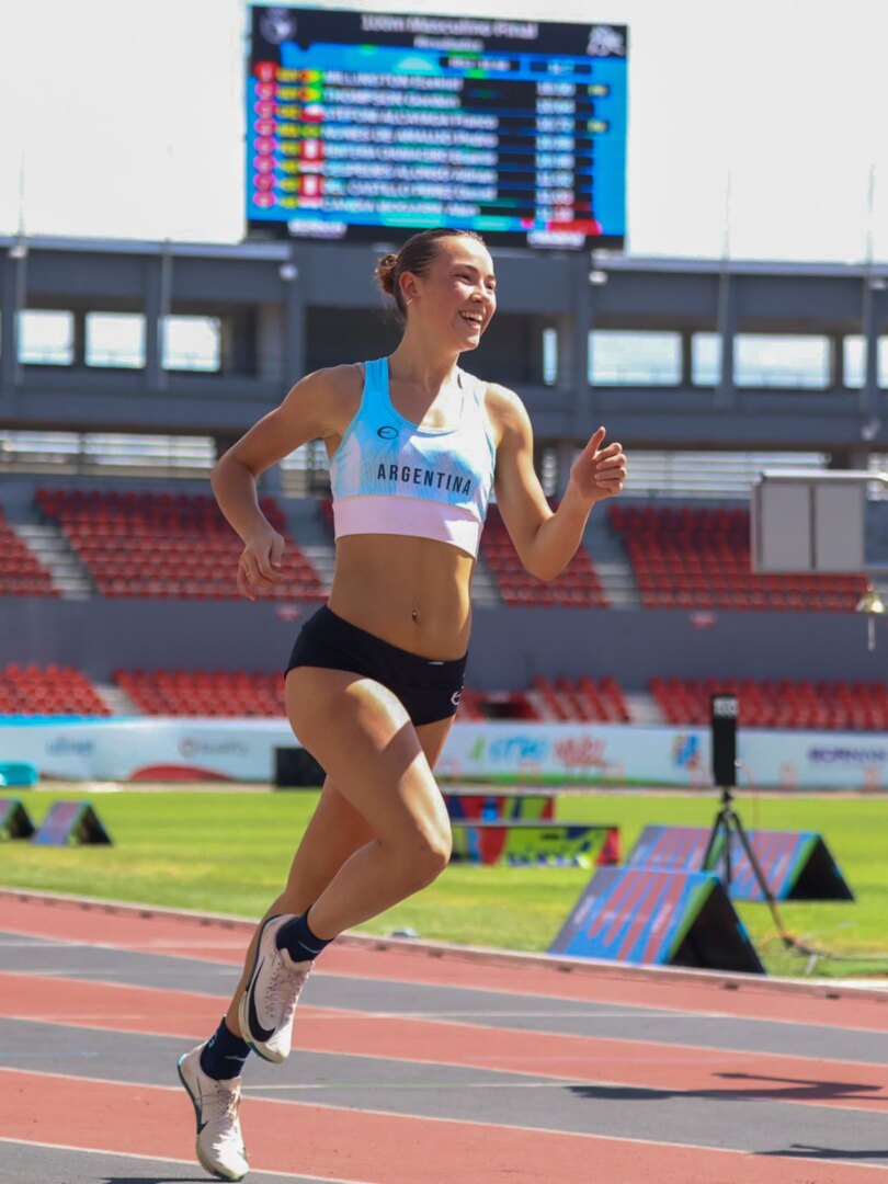 Olivia Conesa y Santino Reynoso ganan medallas en Panamá en los Sudamericanos U18